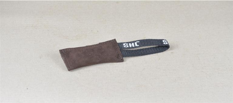 Hundespielzeug leder.